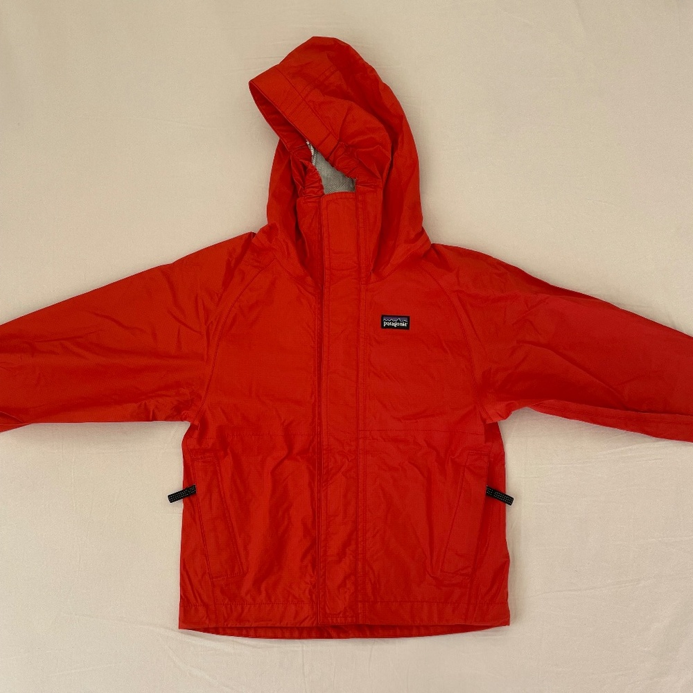 Patagonia boys rain coat size XXS (3-4)